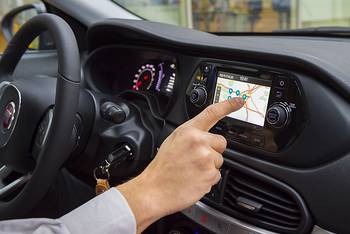 Fiat Tipo Touchscreen mit Navigationssystem